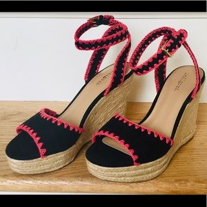 NWOT Embroidered espadrilles